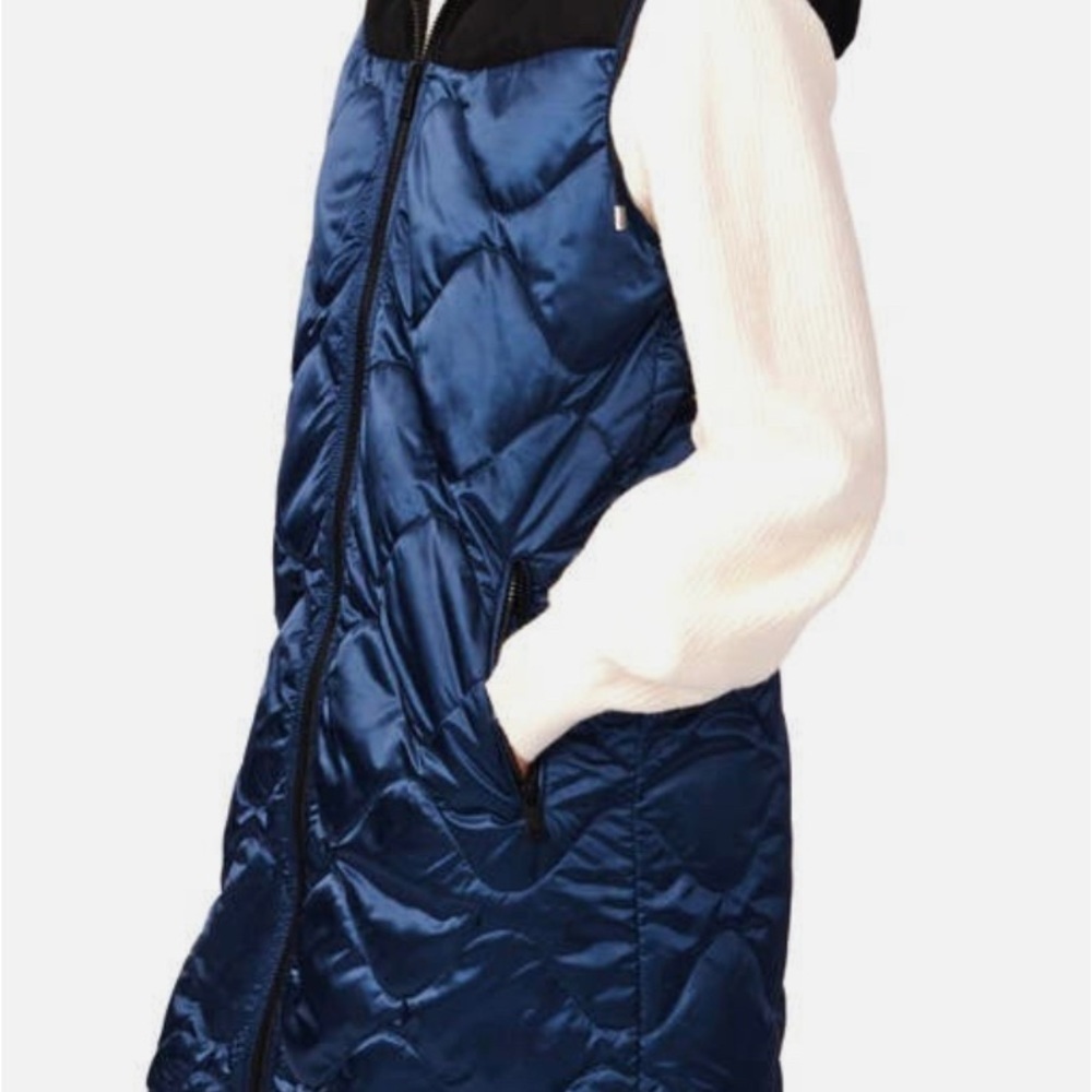 NWT Bernardo Womens longline Quilted Sleeveless vest, Royal blue/black. Size M. - Picture 7 of 12